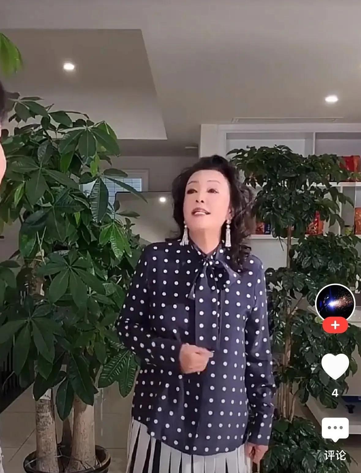 　　张兰的生意做到了加拿大　　张兰这个人就是很有野心，如果没有这么强大的野心，