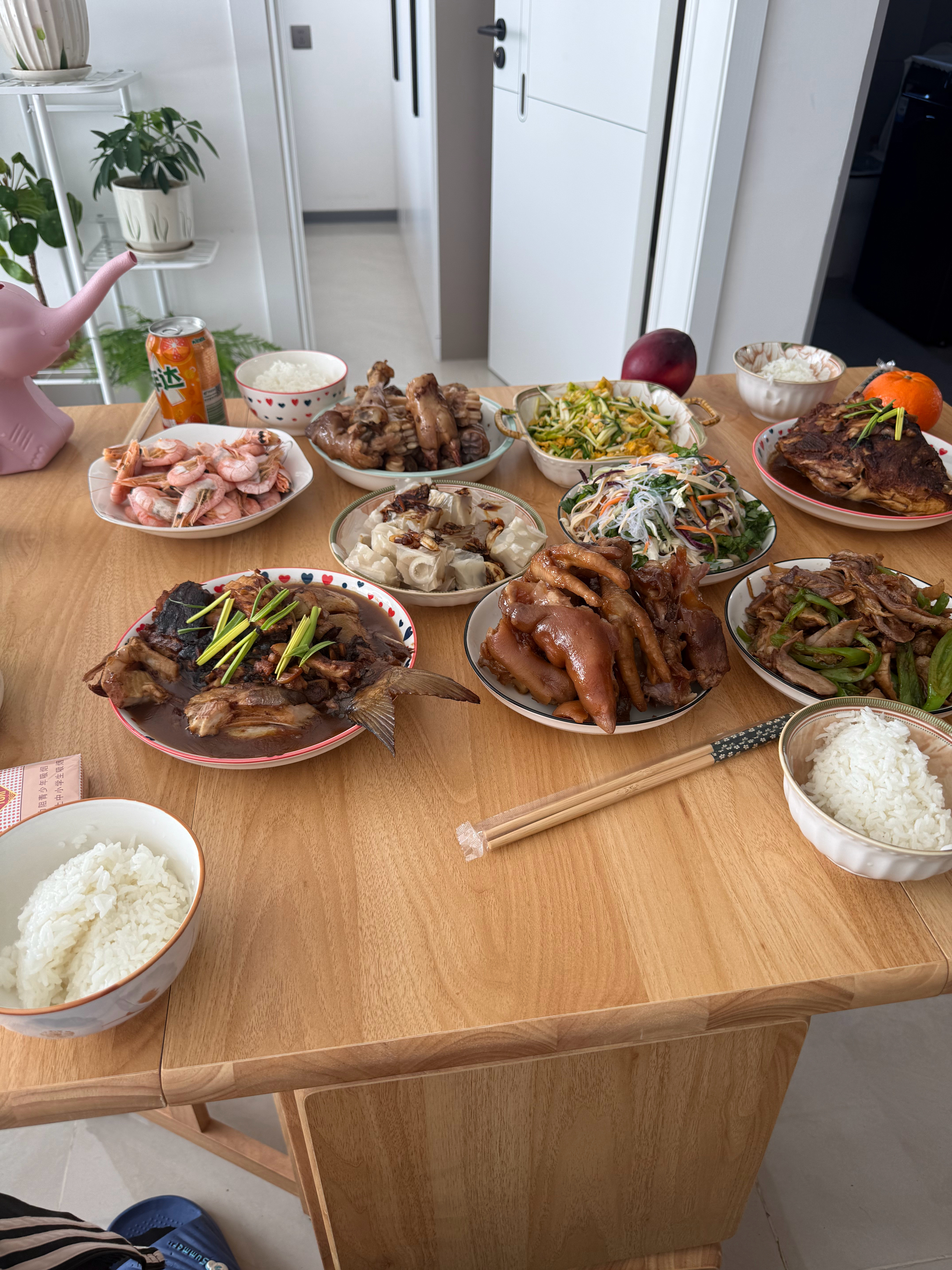 一手不伸，就等开饭