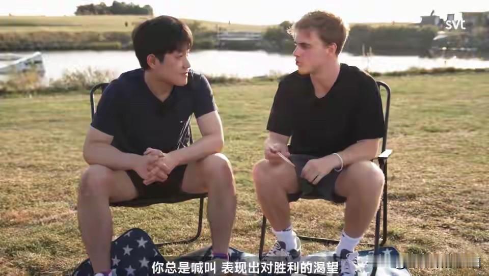 莫雷加德问出这句话：让张本“尴尬”了小莫说：你比赛的时候为啥总是喊叫。张本