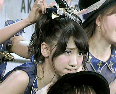 爆笑GIF: 有个这样的女友, 你永远不知道下一刻会发生什么。