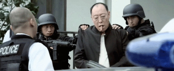 当年，倪大红和吴京合作拍摄《战狼1》，在一场爆破戏中，因为道具准备出现了差错，导