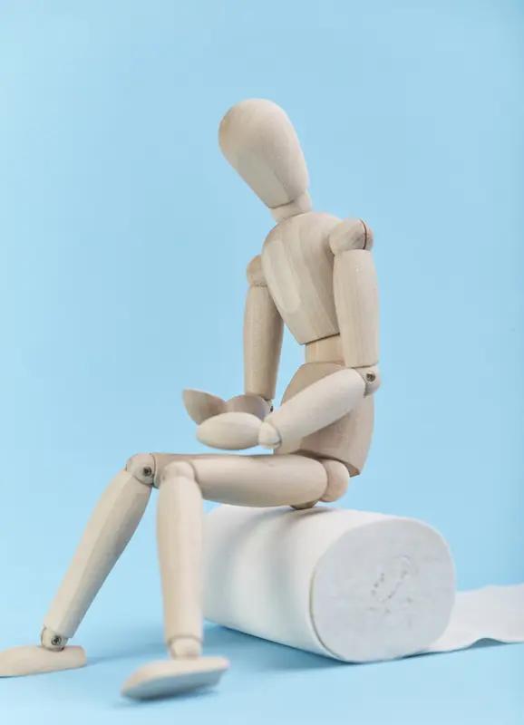 便秘真的太痛苦了，我来分享些调理方法。饮食上，多吃富含膳食纤维的食物，像蔬菜、