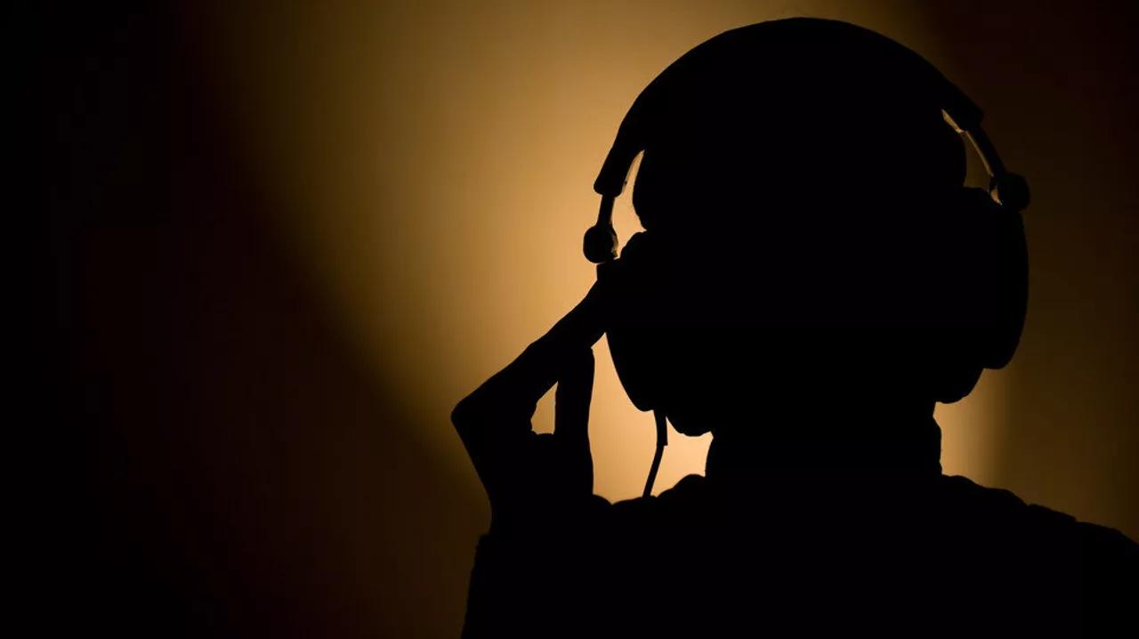 无人飞枪与机器狼协同演练，意味着什么？最近，我国公开了公开的无人飞枪与机器狼