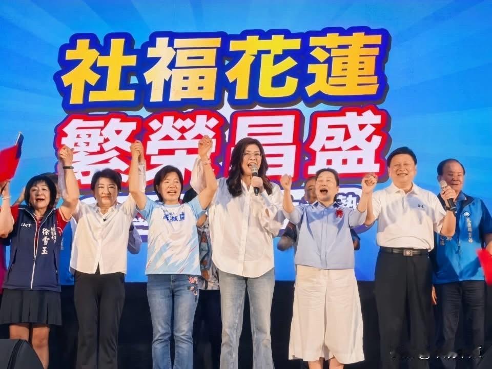 国民党主席郑丽文今（26日）在社媒发文表示，昨天全代会圆满落幕，凯道上20万民众