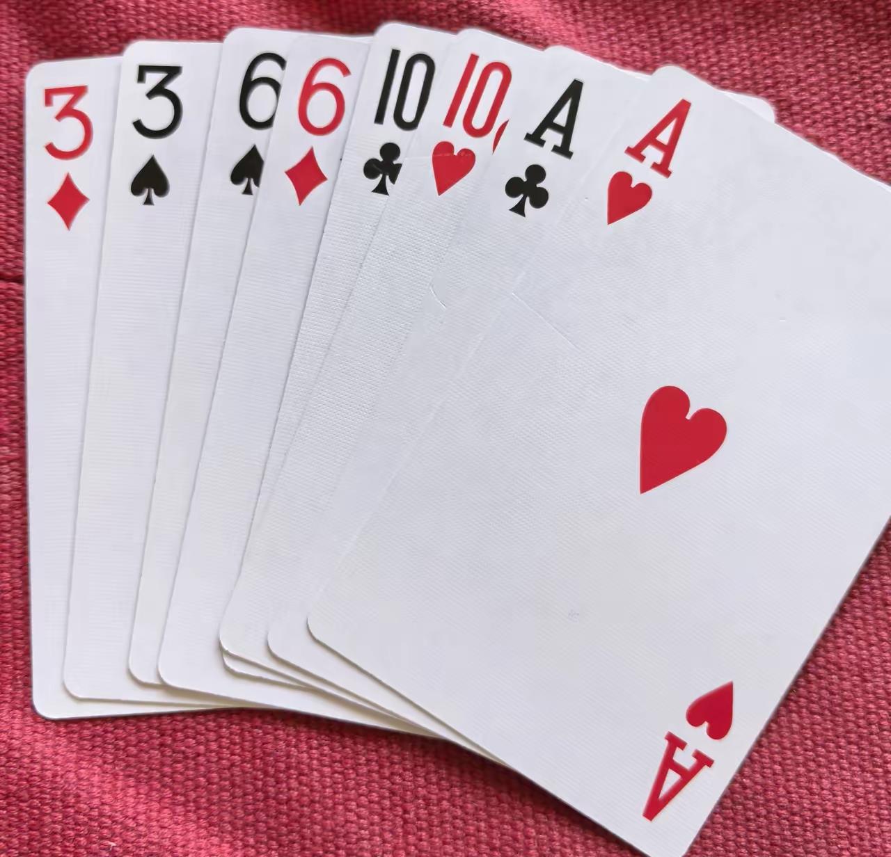 1.4亿人都在玩的游戏，一夜之间成了“毒药”。掼蛋这玩意儿，这两年火得不像话