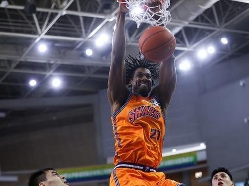 CBA最新消息：据知名篮球自媒体人@薛思佳MRPG报道，上海男篮大外援怀特塞德表