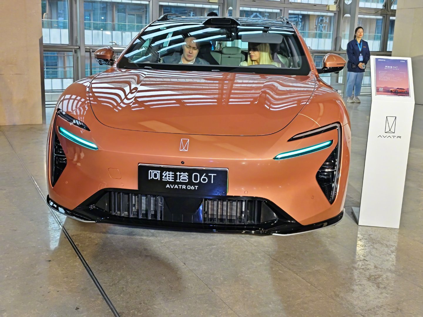 老外们对科技豪华的产品是真的喜爱啊。题外话:我非常看好阿维塔06T成为爆款车型。