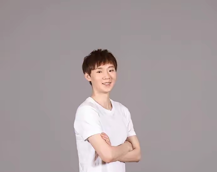 13次交手赢了12次，王曼昱这下一仗，却比任何时候都凶险。刚刚4比0打穿申裕斌，连汗都没擦干，半决赛