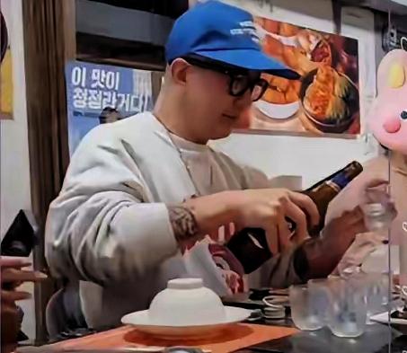 具俊晔返韩：爱情童话的背面，五十岁的豪赌。具俊晔五十多岁了，在台北夜店还挺活跃