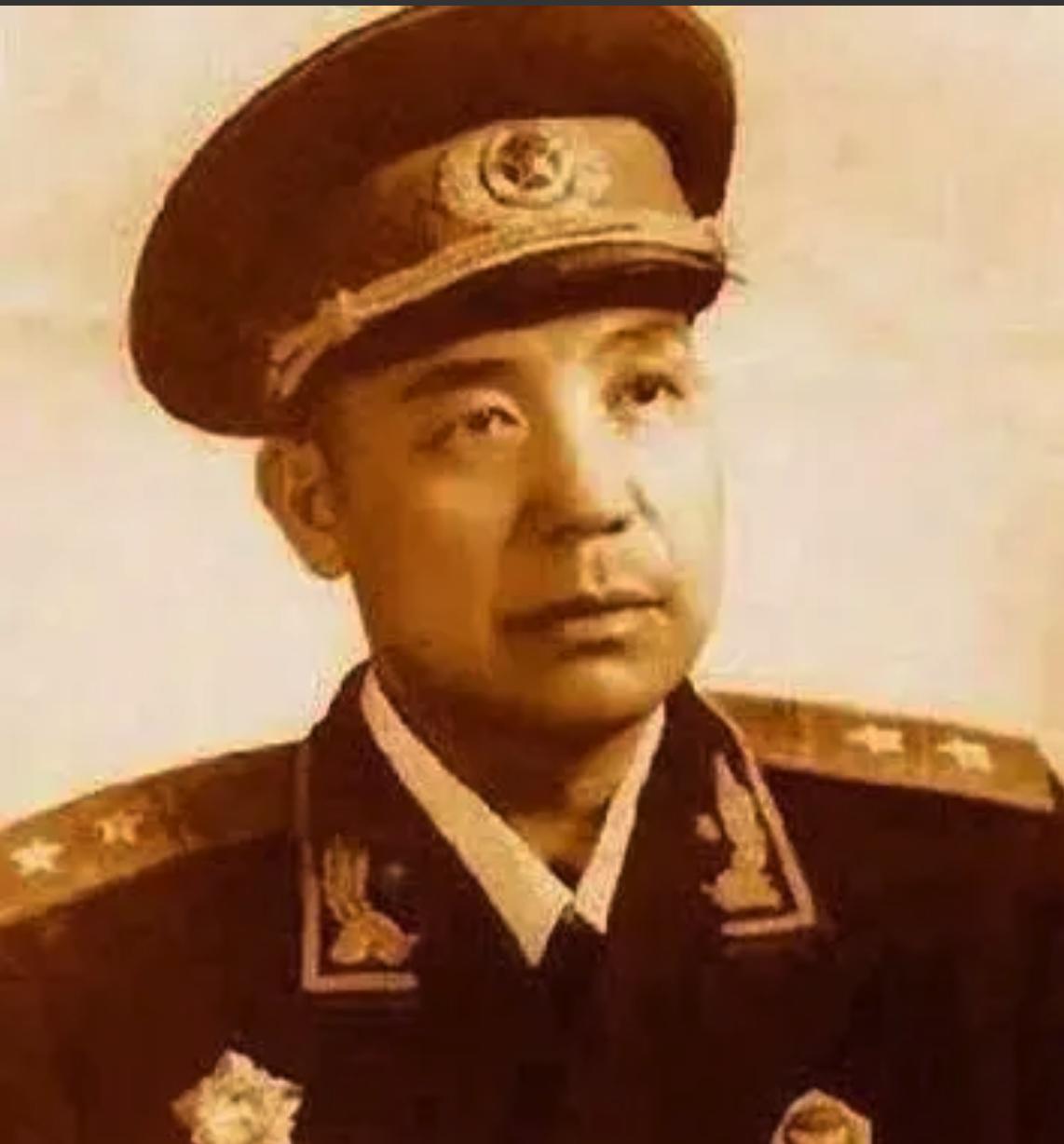 1940年，吴瑞林怀孕8个月的妻子被俘，他非常着急，政委却对他说：“硬救肯定不行