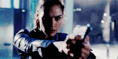 而与经典的1975年的电视剧版相比,电影版的主演盖尔·加朵(gal gadot)