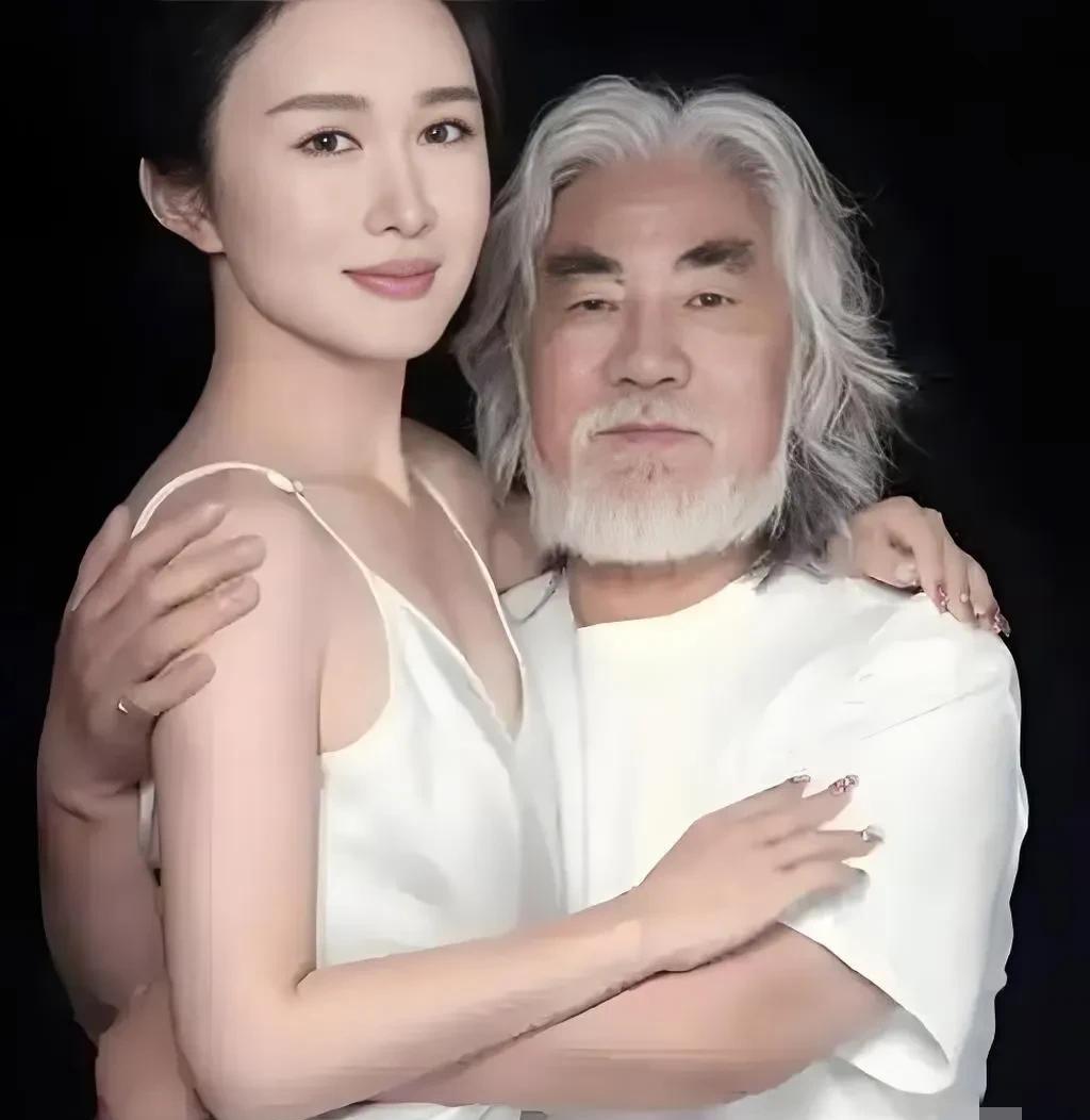 张纪中跟前妻互撕这事儿，我查了一下，一查吓一跳，原来张纪中真不无辜，当初杜