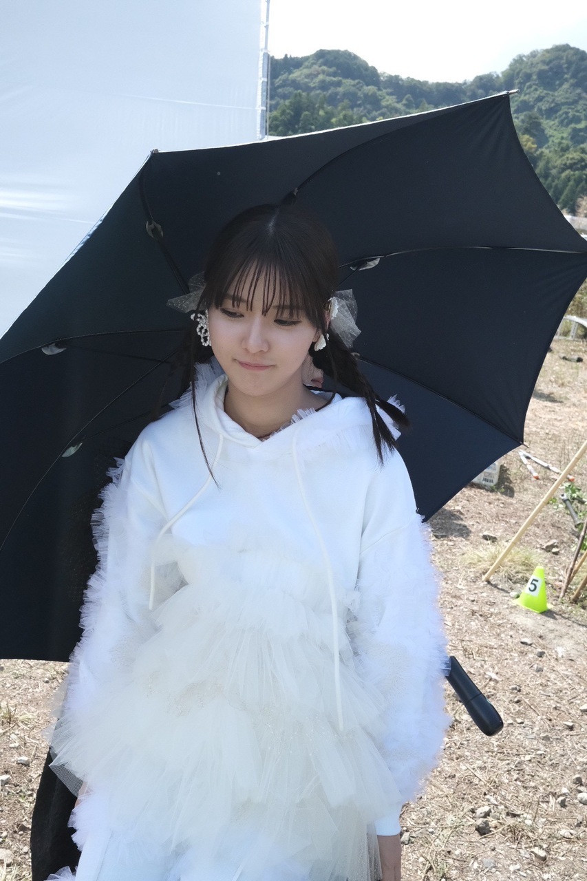 中嶋優月①「ｾﾝﾊﾟｲﾉｵﾋｻﾞﾆﾉﾗﾅｲﾖｰ！　ｾﾝﾊﾟｲﾉﾖｺﾆﾃﾞｶﾃﾞｶ