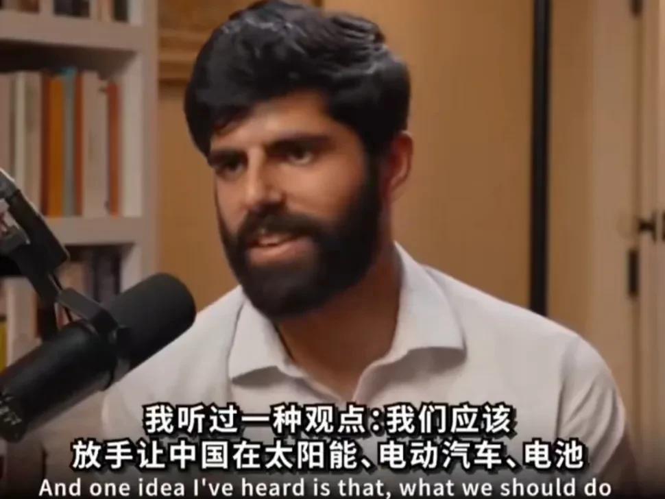 【对啊？为什么让中国接受这种荒谬且不可侵犯的主权呢？】一名美国阿三说他听过美国