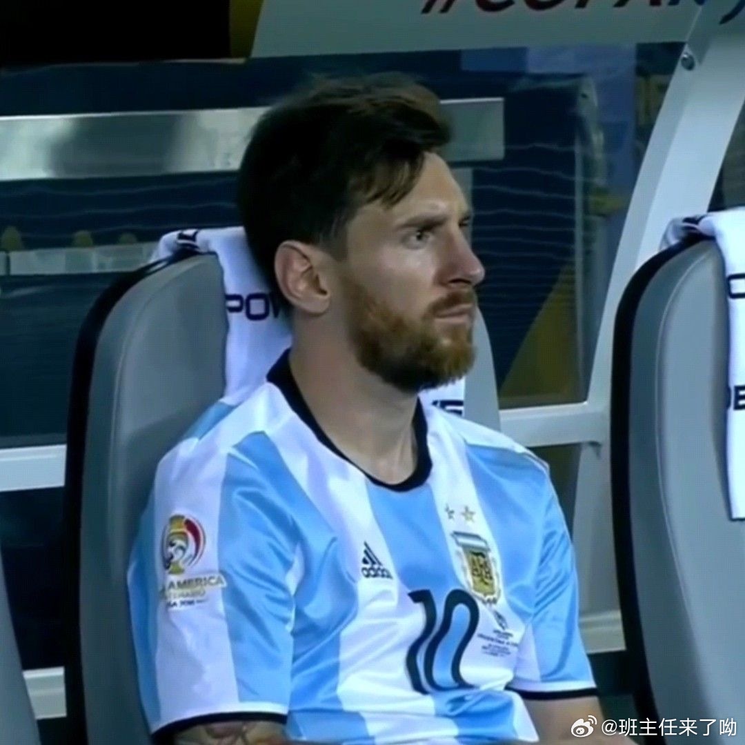 唐纳德·特朗普在莱昂内尔·梅西面前的演讲：“我儿子非常喜欢足球，而且是克里斯蒂亚