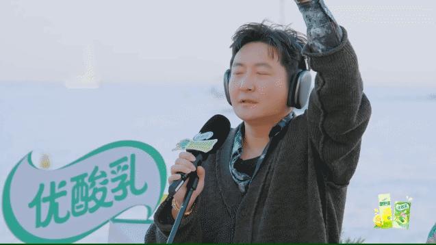郭京飞是刘宇宁最难带的学生地球超新鲜2郭京飞在《地球超新鲜2》里简直是行走的喜