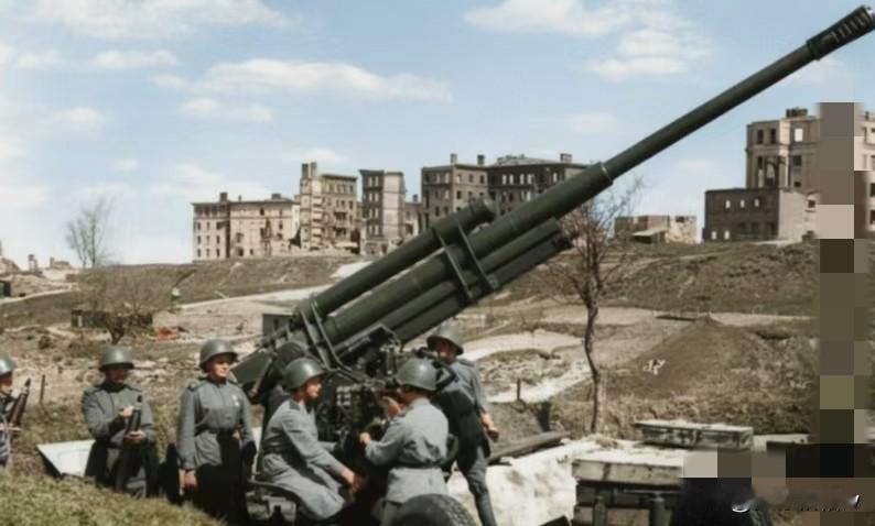 对于1941年6月开始的苏德战争而言，苏联防空部队使用的52-K85毫米高射炮并