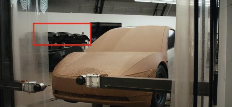 马斯克说特斯拉正在研发一款新车特斯拉似乎正在考虑推出一款新车，以满足大家庭的需