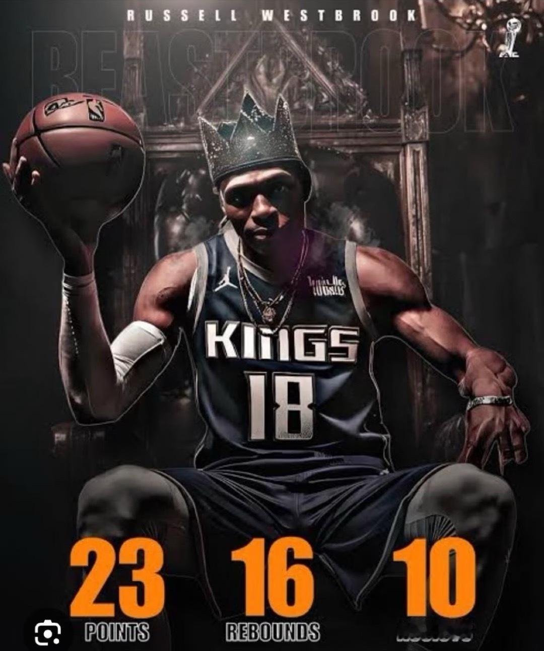 拉塞尔·威斯布鲁克在控球后卫中的历史排名：•得分：第2位（即将升至第1位）•