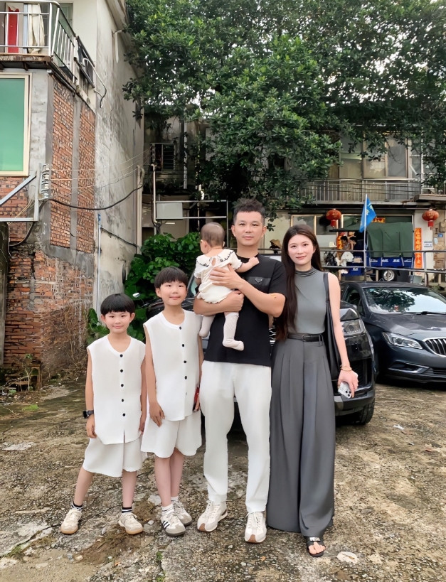 娶到这样的老婆想不富都难。