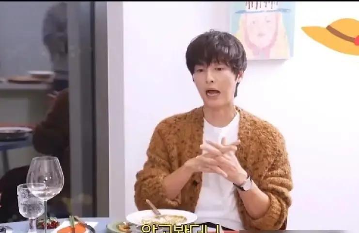 宋仲基在韩综里连夸老婆凯蒂爱学韩餐，婆婆夸她像亲女儿，他负责赚钱养家，她负责让家