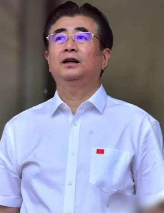 国足被裁判硬黑掉点球，竟然还能把对手主帅打到心服口服？9月26日这场亚运8强赛，真颠覆认知。按以前的