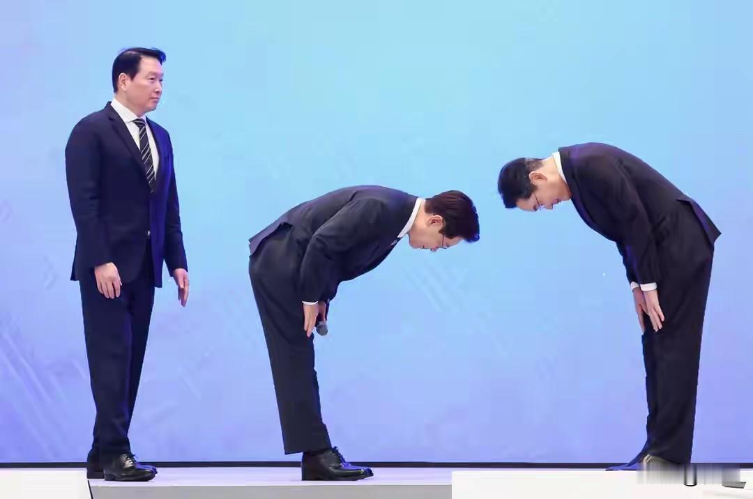 差点给财阀下跪！李在明好歹是总统，怎么会有这样的想法？近期韩国总统李在明和韩国