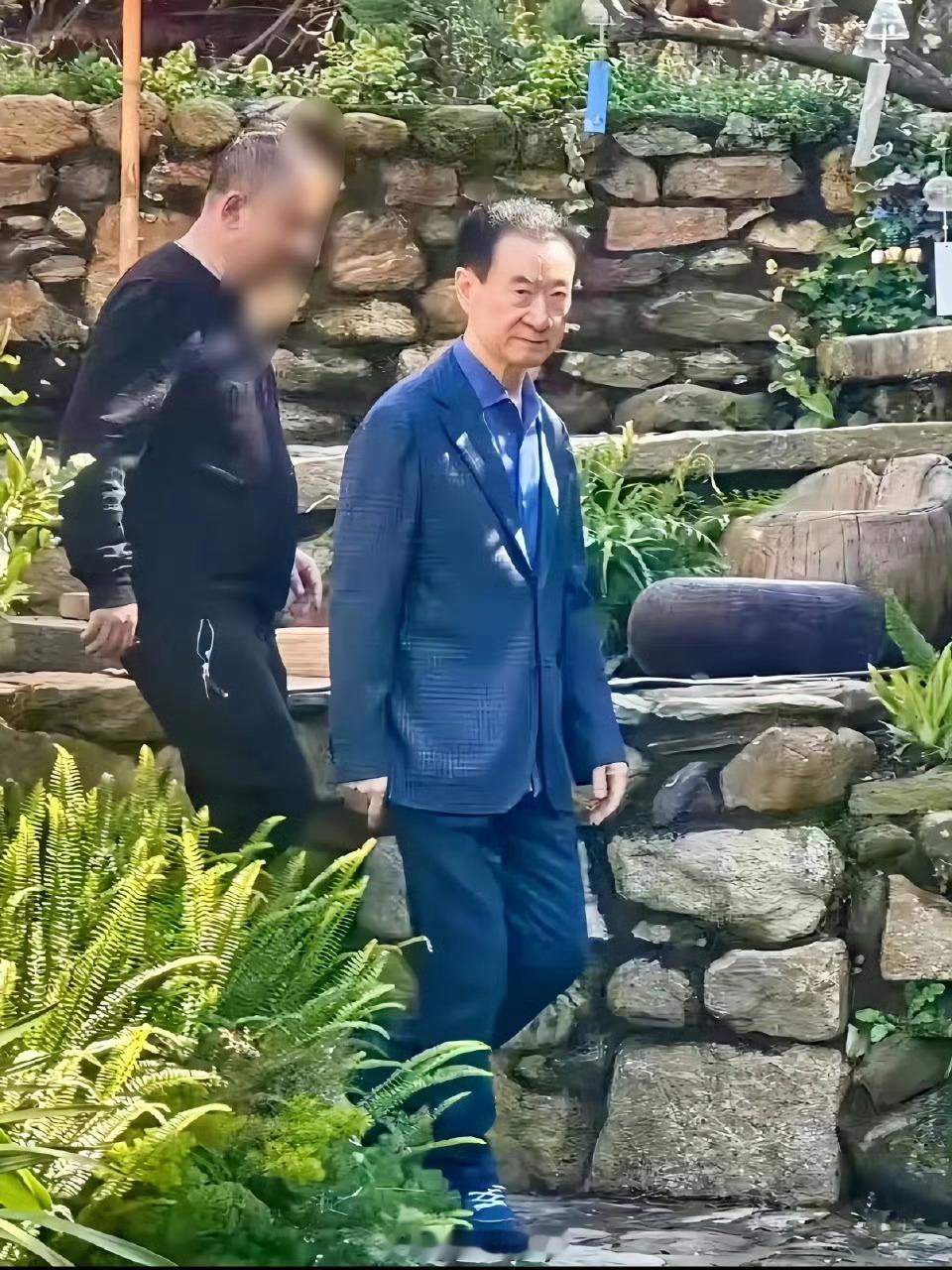 王健林再卖48座万达广场交易金额或高达500亿元，接盘的都是腾讯、京东这些老熟人