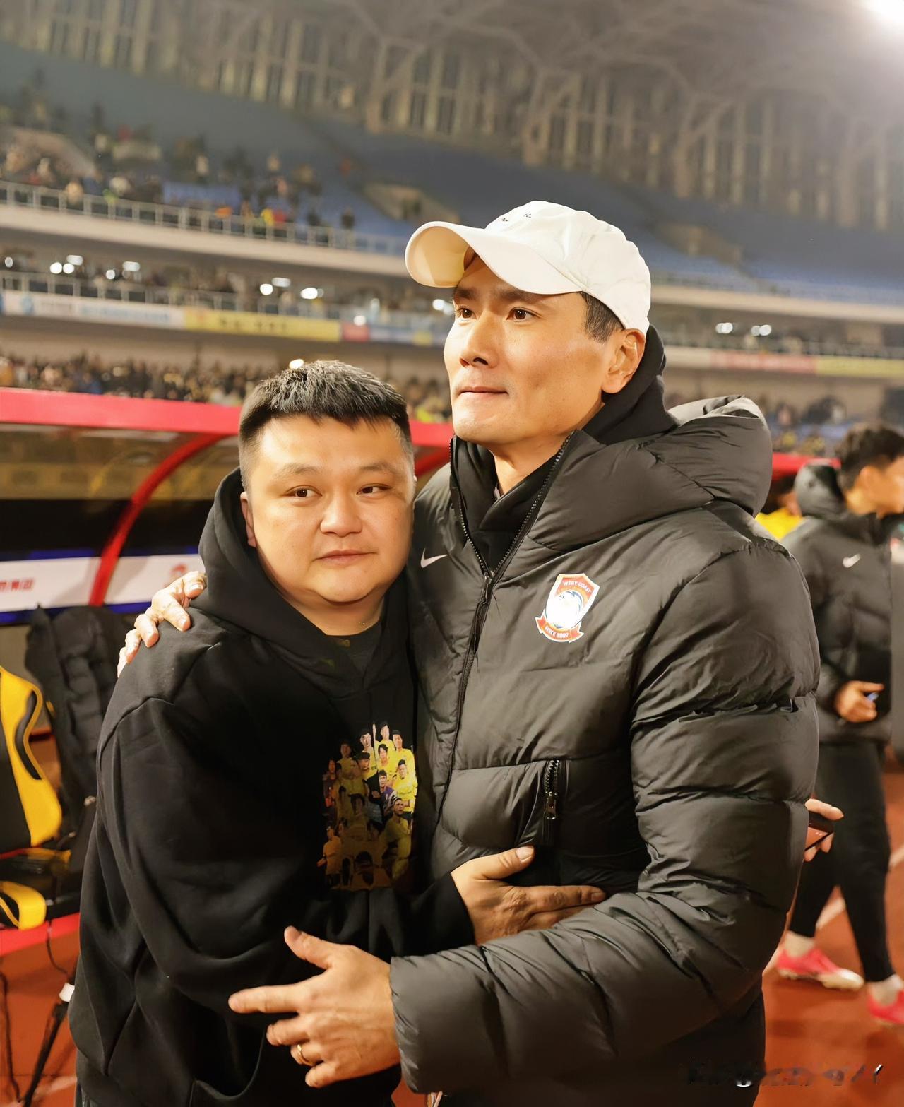 青岛西海岸的成功，告诉所有中超球队一个道理，你可以看重联赛成绩，也可以投入