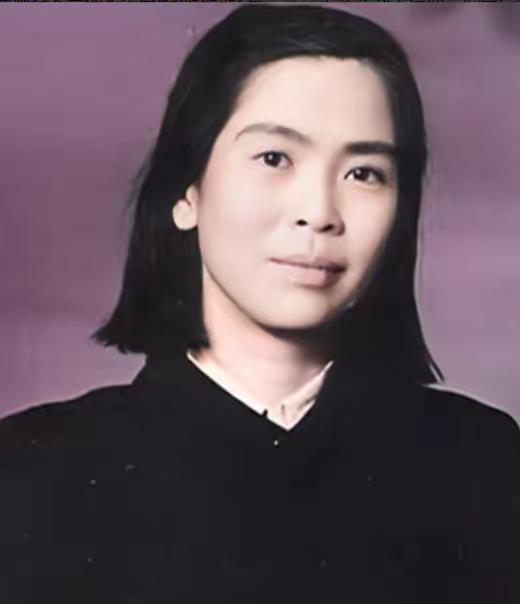 1984年，贺子珍病逝。然而，在遗体火化过程中，发生了一件“怪事”。原来，工作人