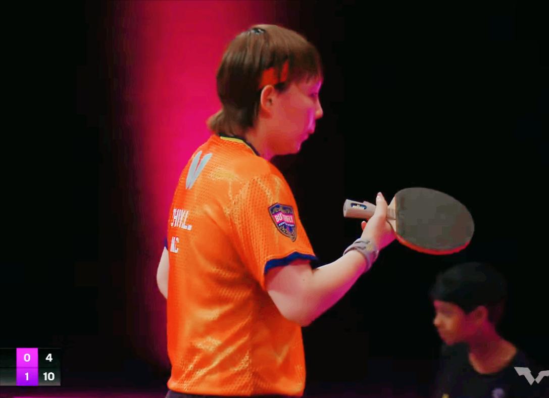 我去！朱雨玲打韩莹，太轻松了，陈镇江绝对顶级教练！朱雨玲骑在球桌上轰韩莹，