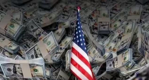 美国的终极打算是，还不起美债，最后干脆逼死债主！不过现在最危险的并不是中国，因为