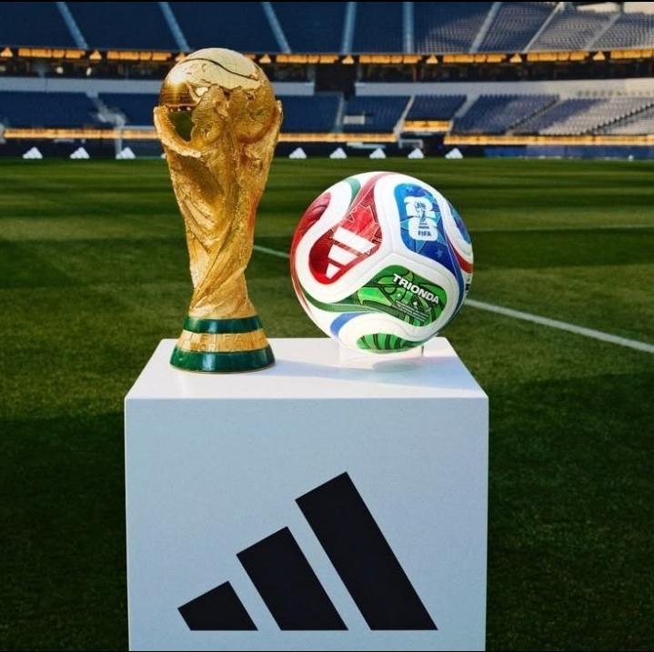 世界杯🇦🇷EASPORTS预测阿根廷将在本届世界杯中成为世界冠军。?