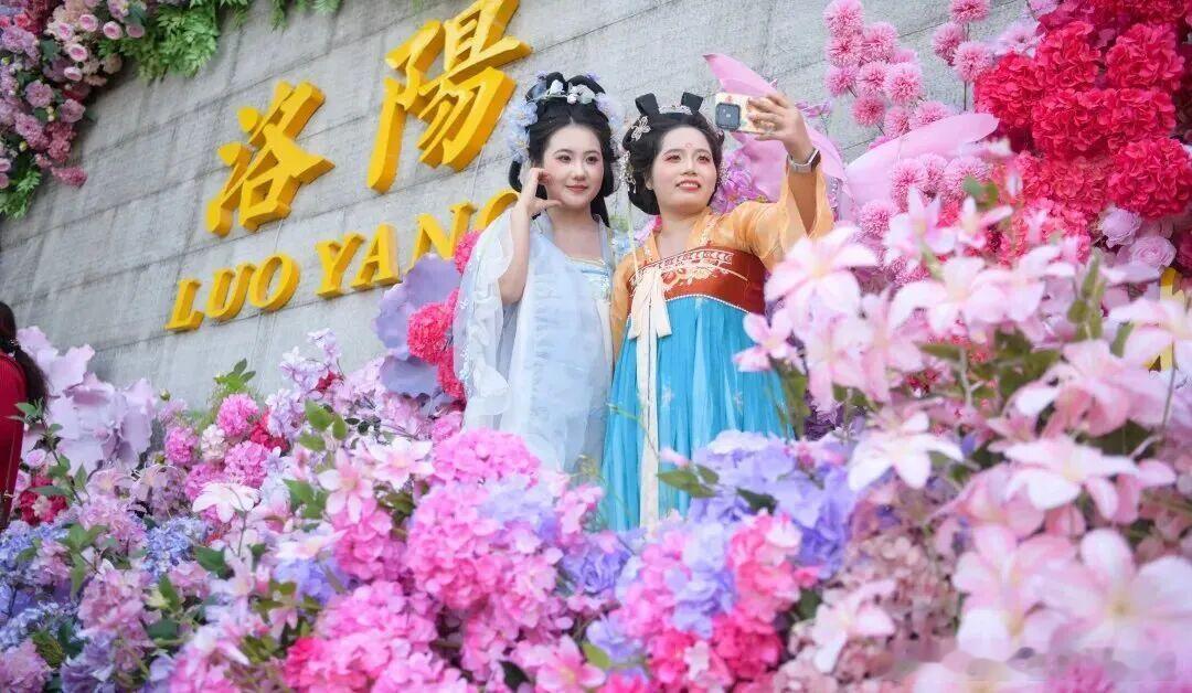 📍河南洛阳｜遍地汉服出片地，走到哪里拍到哪里携程榜单把洛阳汉服旅拍列为暑期旅行