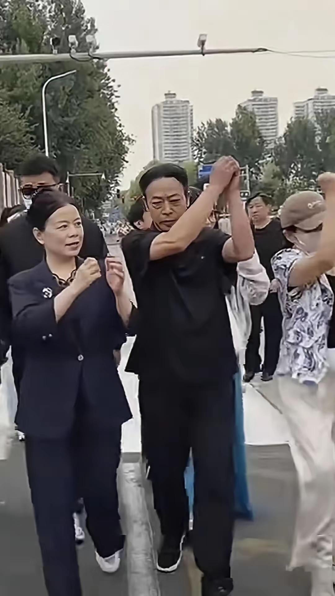 有人说：“杜新枝想要一个健康的孩子，有错吗？杜新枝想要一个健康的孩子，本身没