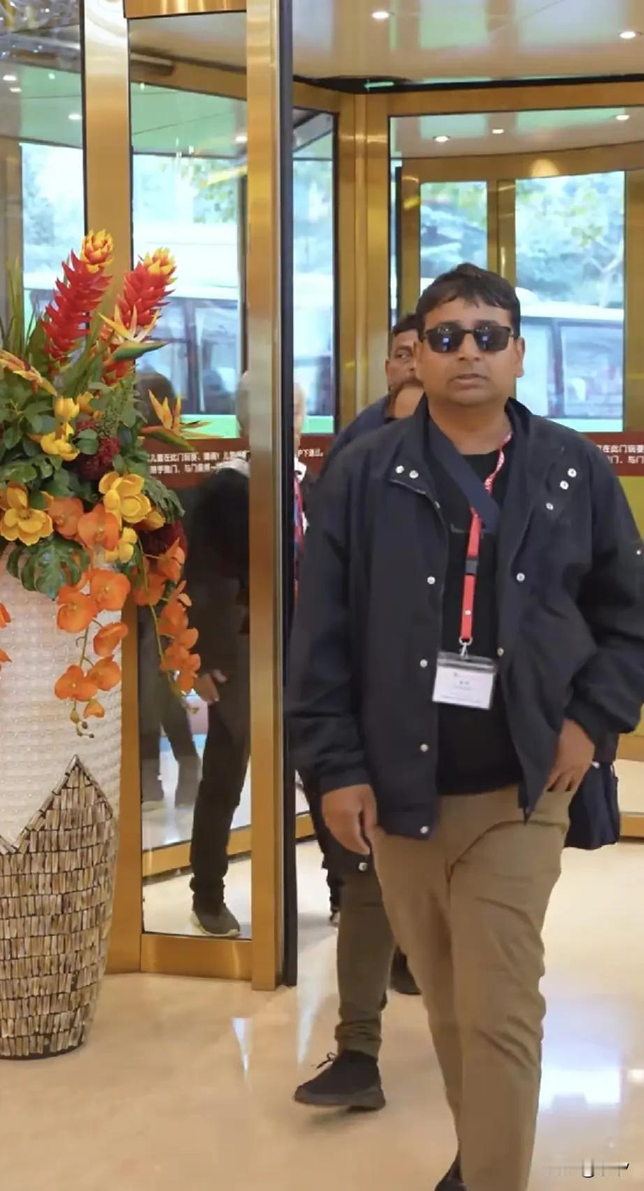 西安也那么多印度人了，据说最近西安的兵马俑在印度火了！许多印度的旅行团都来参