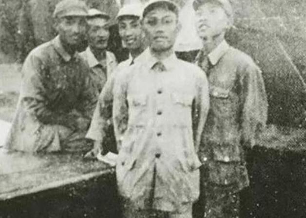 金门战役幸存政委陈利华，在1981年被押赴刑场之际向台湾宪兵坦然开口：我从头到尾