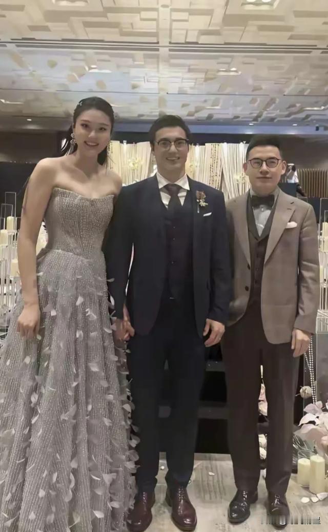 新郎太有福气了，新娘是个旺夫相