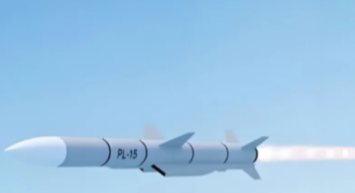 外媒剖析霹雳-15空空导弹，对一个数据惊讶：感慨阵风输得不冤法国达索公司的技