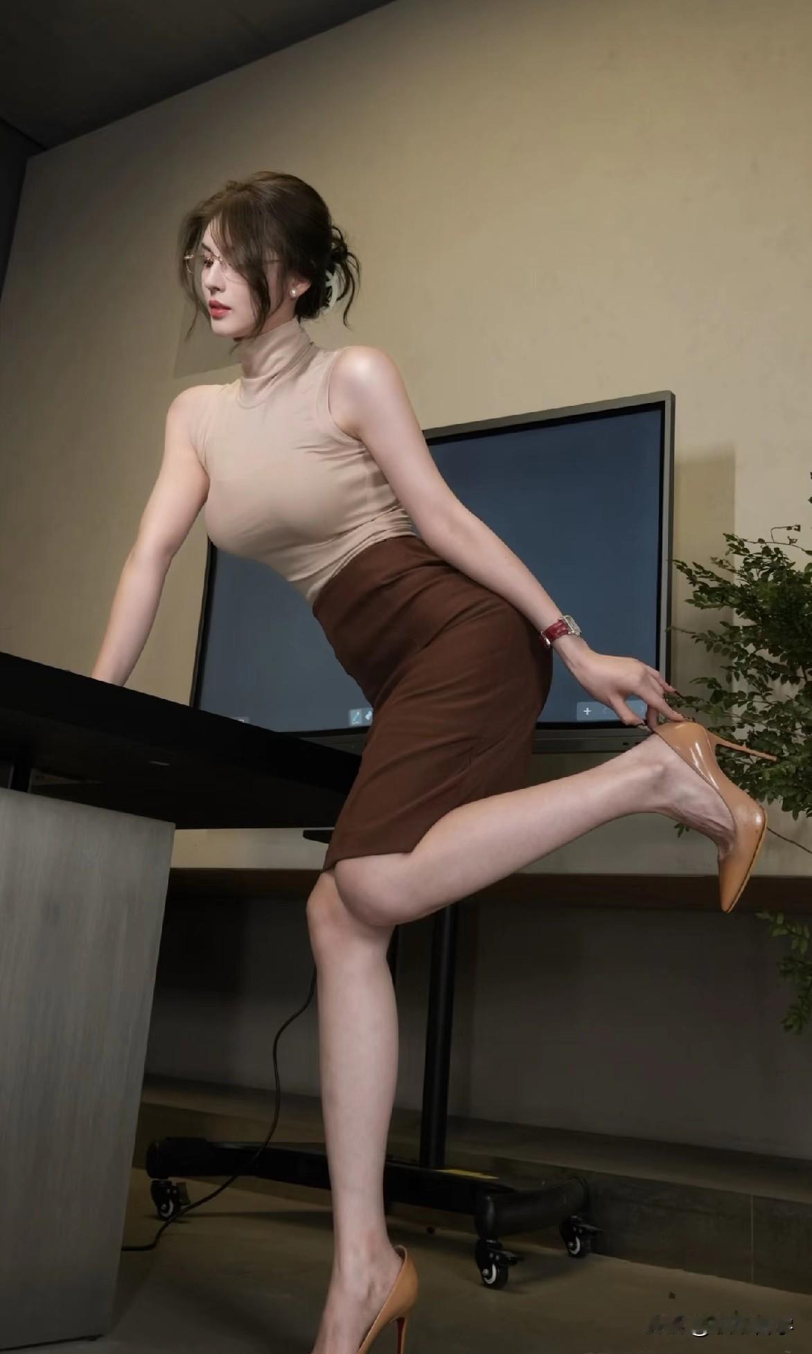 2026想学会的一件事职场穿搭怎样更显女人味?