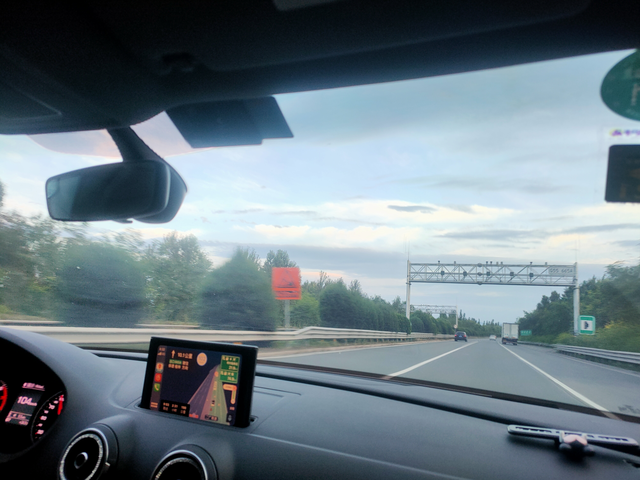 第一辆车是卡罗拉，换车换什么？毕业以后买的第一辆车就是卡罗拉，家里人推荐的，说