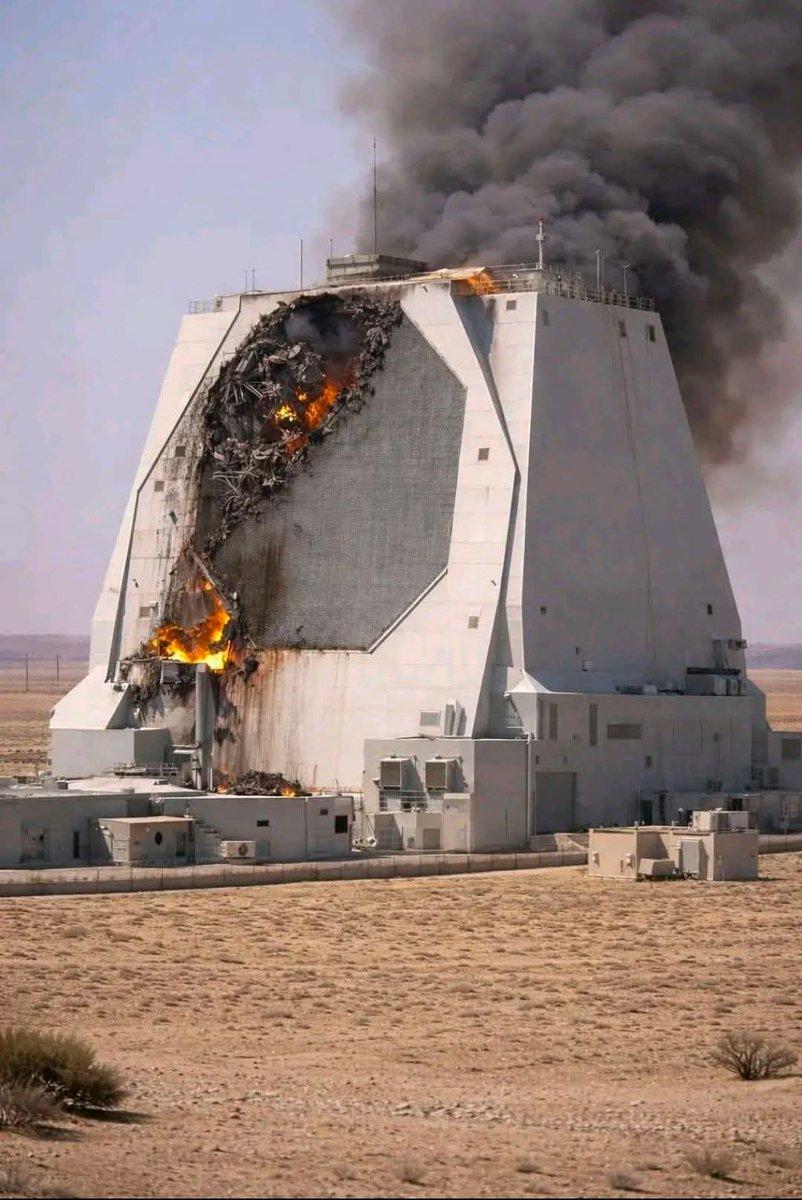 美军在卡塔尔的预警雷达确认被伊朗的飞天小摩托摧毁！预警雷达受损的照片流出。