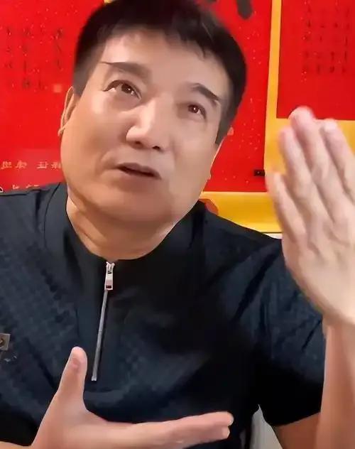 何庆魁的儿子何树成，一段绕口令竟说得比马三立还溜，这事儿你敢信？这小子是真有才