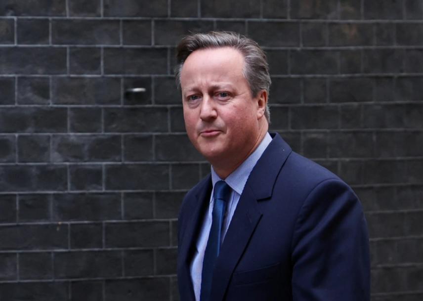 2016-2026年，十年七首相，他们是怎么一步步把英国带入深坑的？其实，这就是