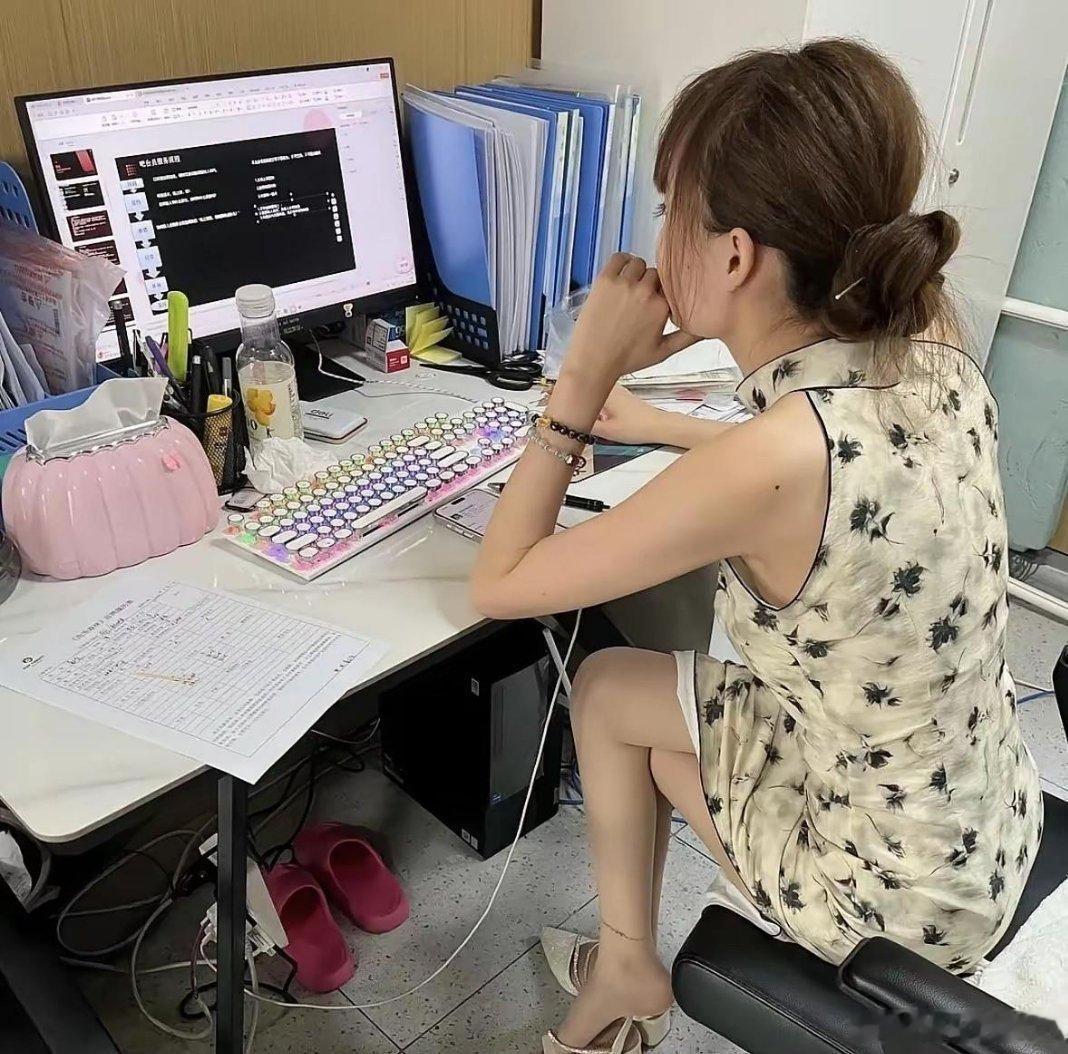 新来的财务啥也不会为啥能一万多一个月？