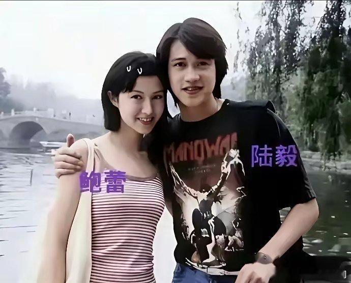 翻到鲍蕾刚考上上戏时的老照片，我算是彻底服气了！难怪当年上戏的“校草”陆毅，放着