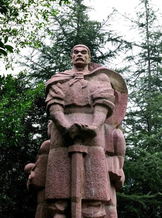 石达开为什么不救九江？第一，湘军是铁了心要打九江，石这时已经离开天京，虽