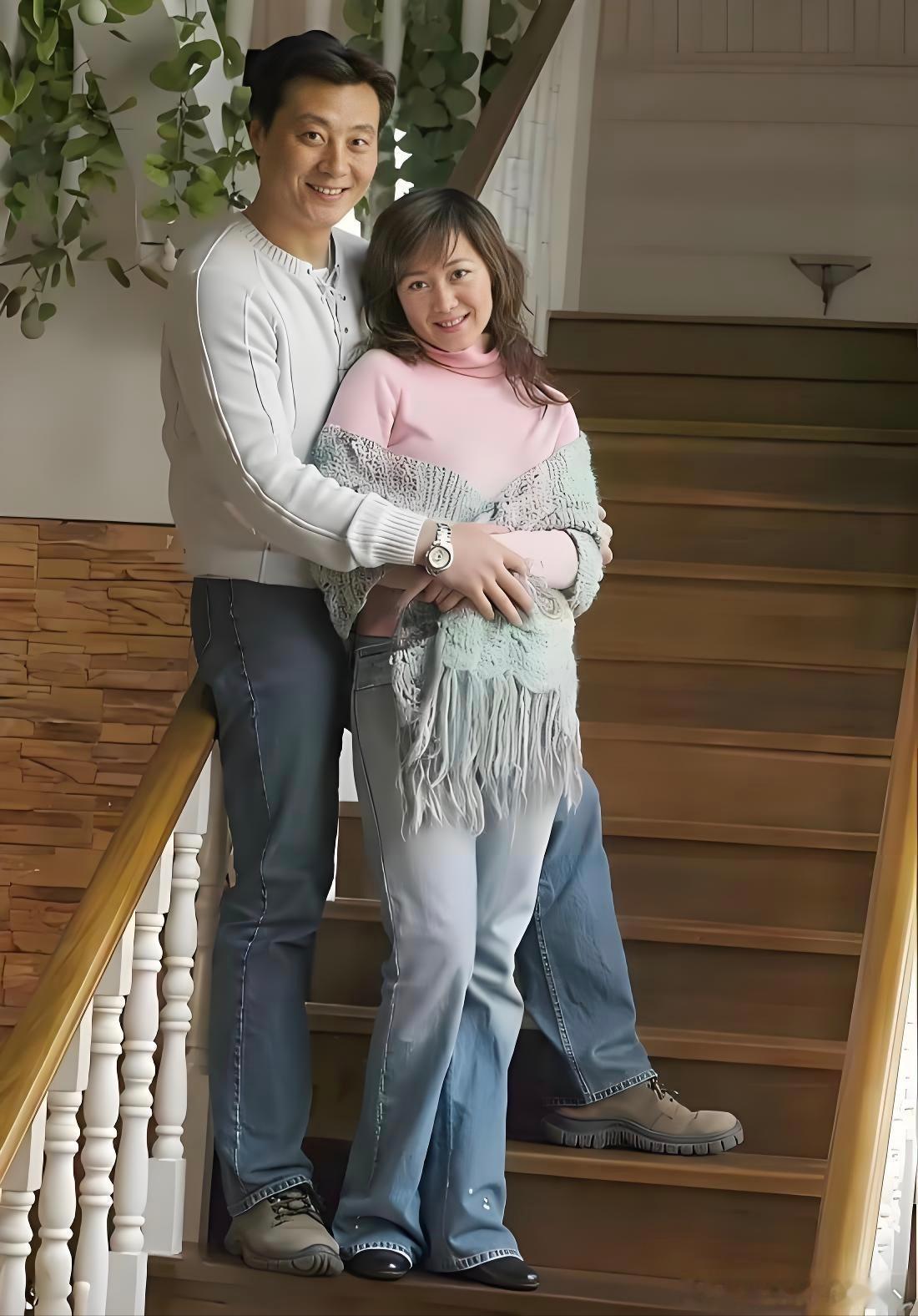 追了十多年的剧，居然没看出他们是夫妻