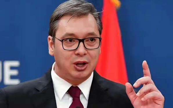 哈哈哈，中国导弹物美价廉，其它都好，就是误差有点大。误差有多大？网上有个段子