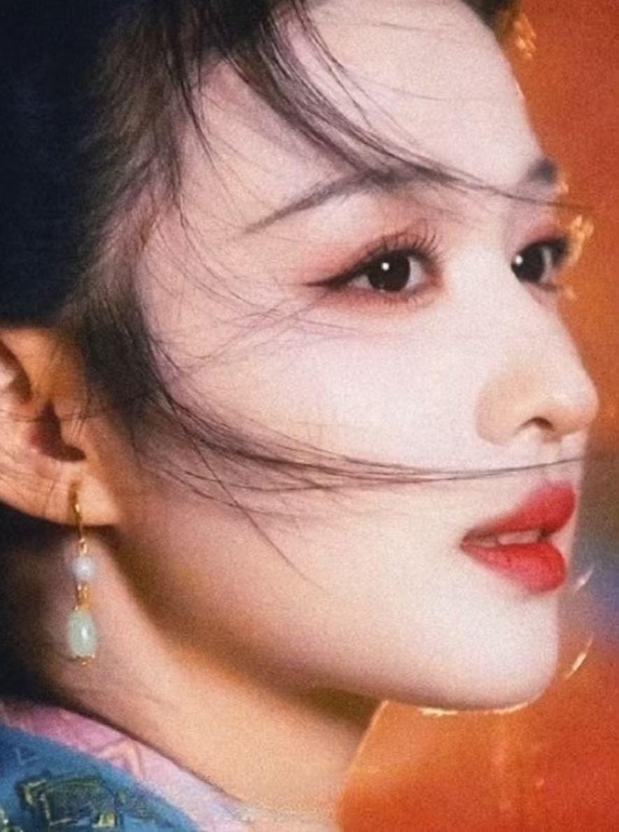 我有一种强烈的预感，王楚然，大概率要凭今年春晚的王昭君，彻底迎来影视资源的大